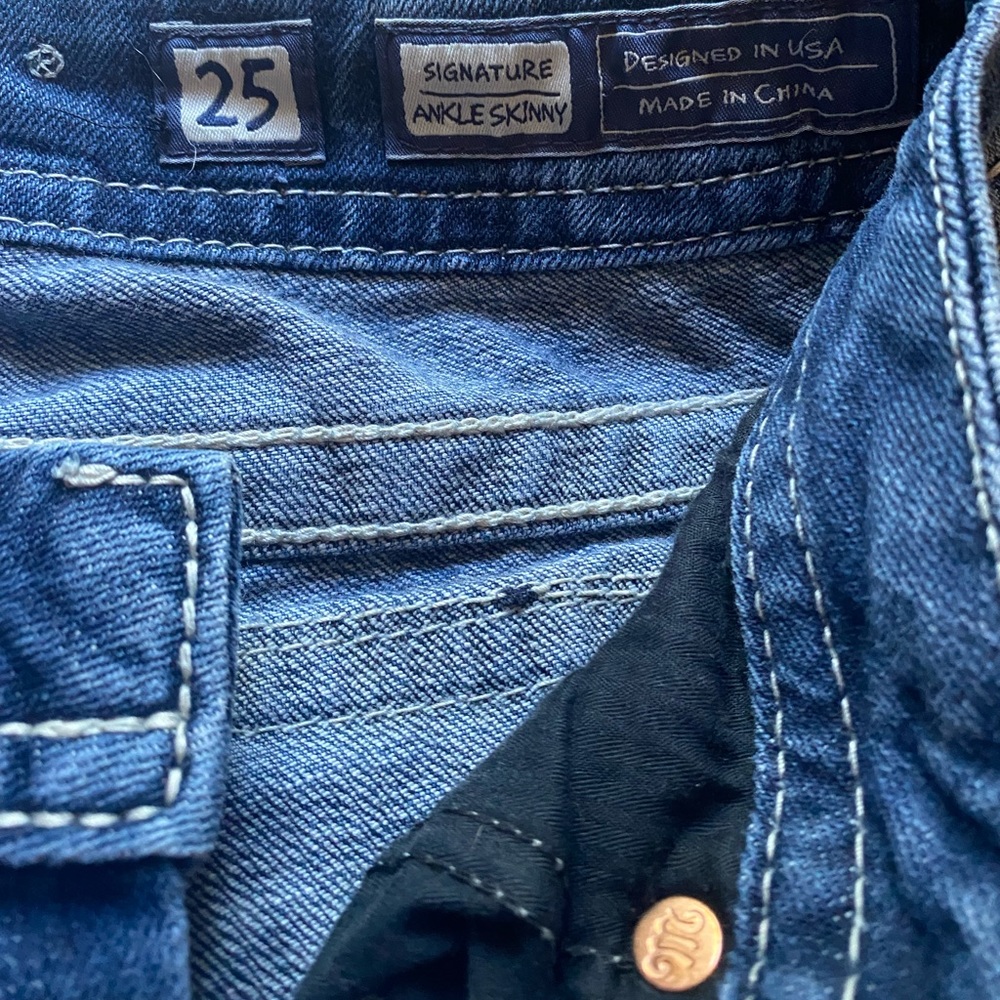 Miss Me jeans, size 25.